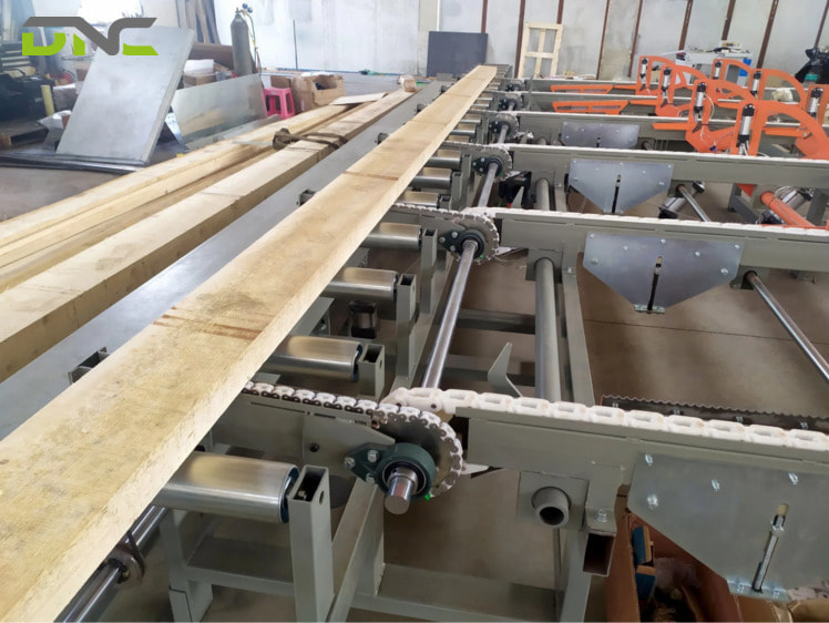 Wooden chain conveyors